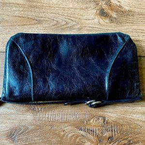Women’s Hobo Wallet